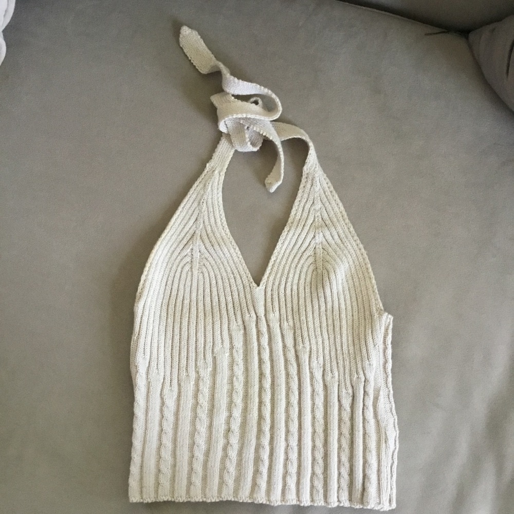 Jadore semi crop halter tie back Top,
Size XS/S,